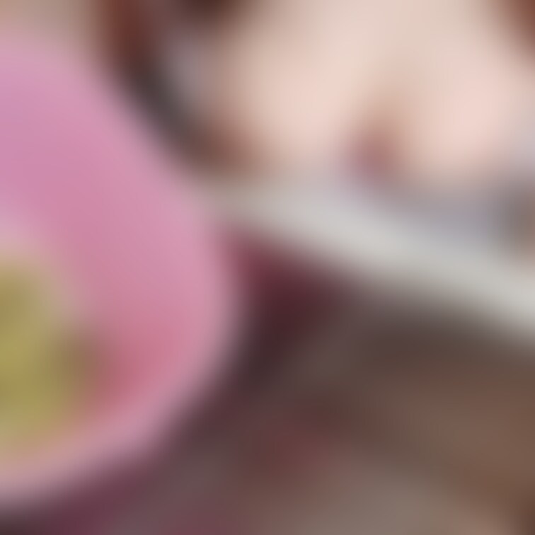 山菜採ってきたよ♥おっぱい2つエッチな夢みえたらいいね♥