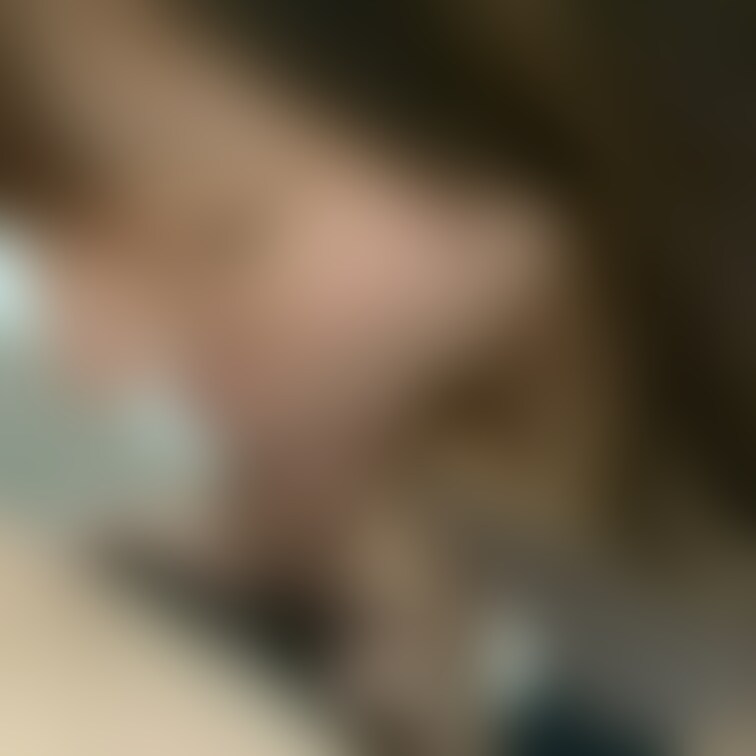 嫁ちゃんのフェラチオ画像🍌
横顔ですが、知り合いに見られたら特定されちゃいそうです💦