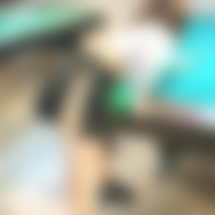ネカフェでパシャリ2
ノーパンノーブラでのビリヤード