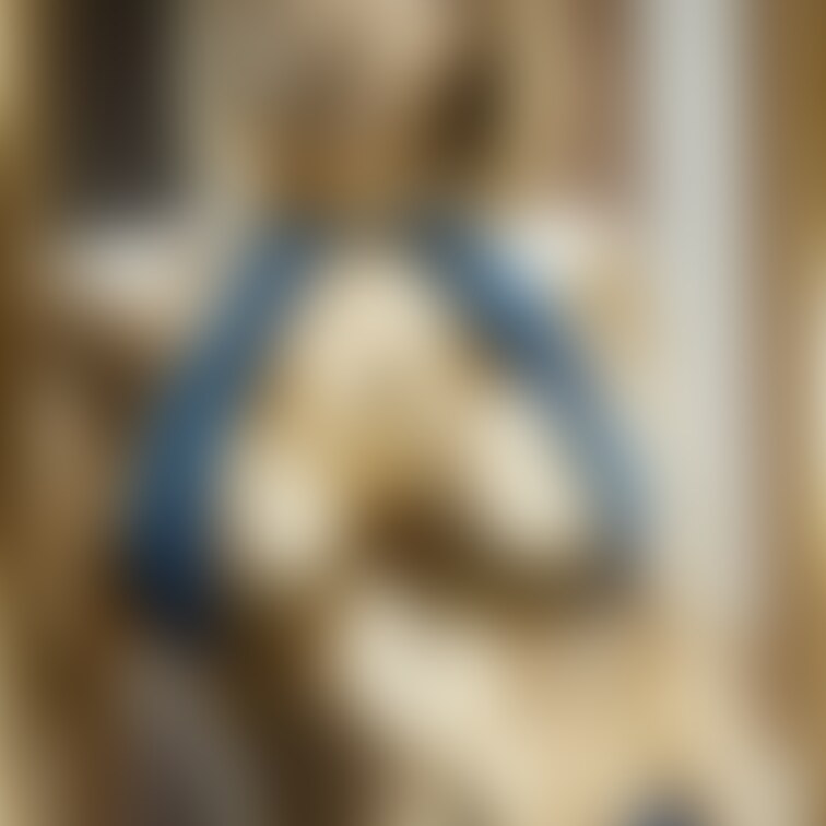 巨乳金粉美女 / Golden bodypainted girl with big tits part1
#変態 #w