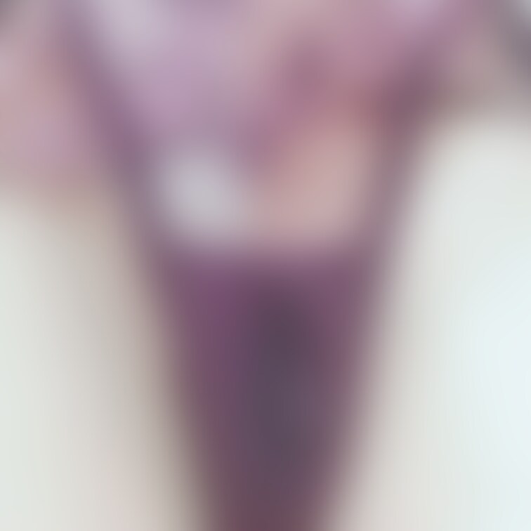 今日学校でエッチなこと考えちゃって、家帰ったら履いてたパンツこんなになっちゃってた(///з///)♡
色んな人に見ら