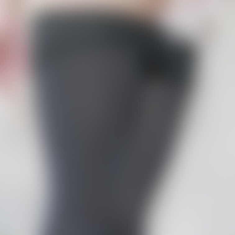 独特な脱がし方がお好きなんですね？(՞ ܸ.ˬ.ܸ ՞)ｴﾍﾍ…︎💕︎︎笑