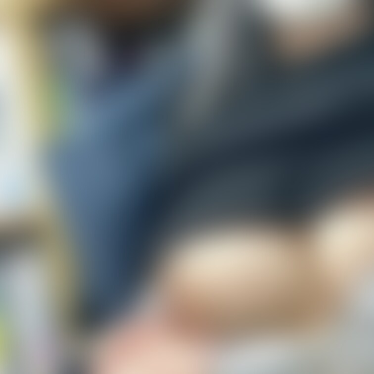 お堅い本の前でこんなはしたないことを！💦