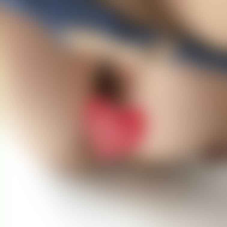 おまんちゃんが早く舐めて欲しいって言ってます💗