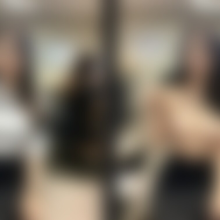 着衣と脱衣を並べた画像です。画像№51