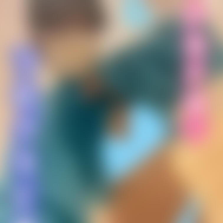 こんばーんは💕💕
こないだ古着屋さんで
珍しい色のトレーナー買ったんだけど
似合うかなぁ?🫣✨
秋服全然ない