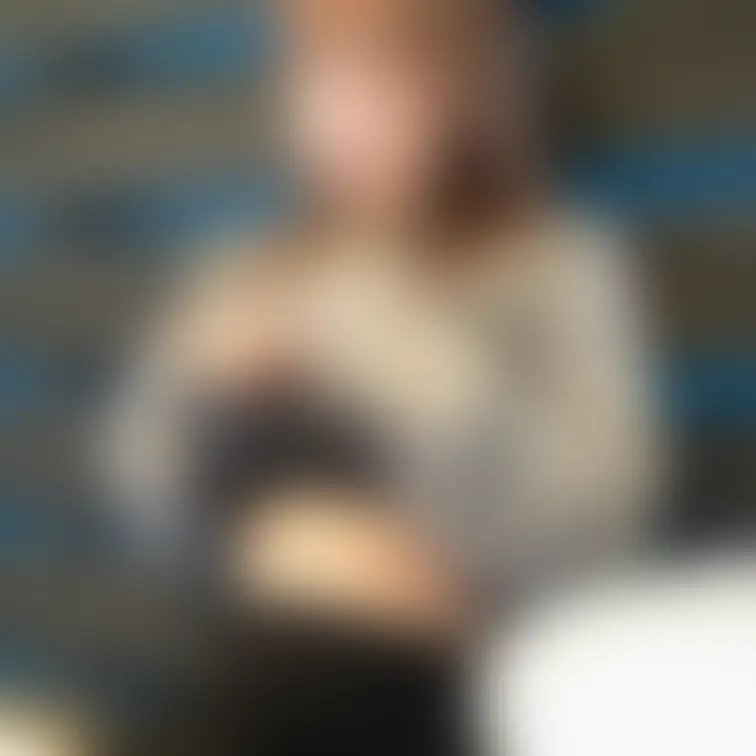 もともと人見知りな性格らしいですが、
自分から絡み撮影を希望しておいて
めちゃくちゃ「嫌そう」というか「気分が乗らな