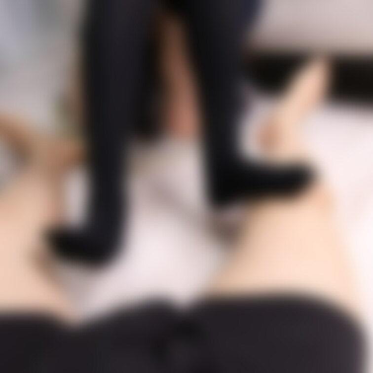 そしてそのタイツ？靴下？をこんなことに使ってしまっていいのでしょうか🤣

And is it really ok t