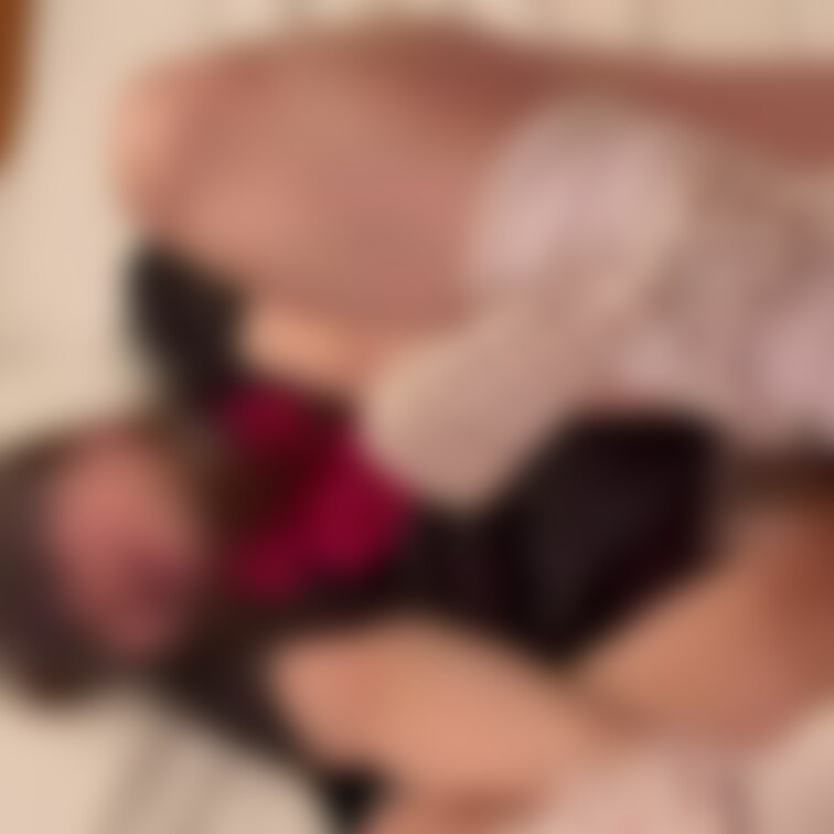 アラサーセフさん
制服コスプレ姿で
蟹さんM字の開脚させてのバイブ攻め🤤w
プラス目隠し‥w
