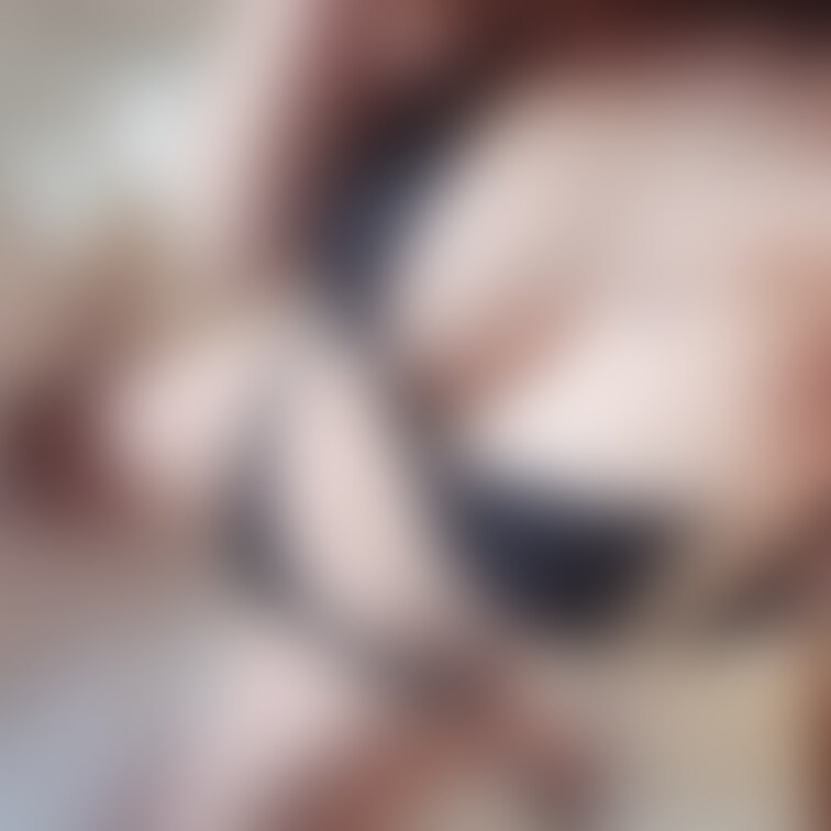お腹ぐっっって引っ込めて、おっぱいめっちゃ盛った！！！笑