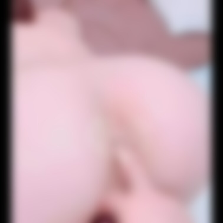 【🍑アナルプレイ動画❤️】続編です💕💕

どんどんおっきい指が入ってきて・・・🫣🍑
丸見えアナルも見て欲しいから、