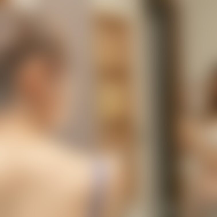 少しでも可愛い姿見てほしいから撮影前は準備に時間かけるよ😆妊婦姿もあと少しだから綺麗な妊婦姿いっぱい残したいな😍