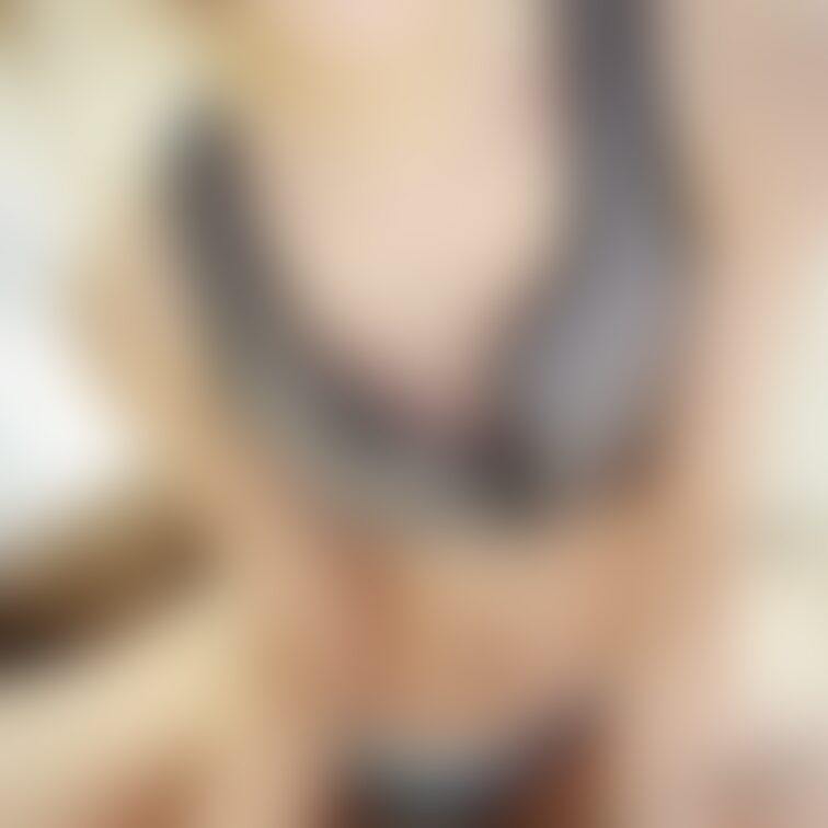 濡れたからとりあえず脱いでみちゃった🫣❤️

一緒にトレーニング会員様には、
今日お尻の日らしいので、お尻でマッサ