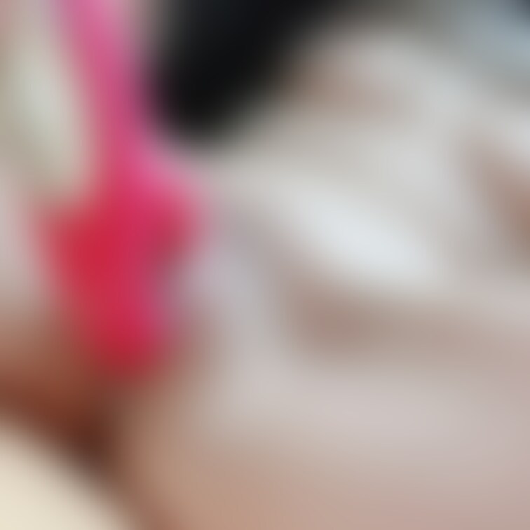 キッチンで朝おなにー🤤💞
ブーーんが気持ちいいんだ🤍
汚れたおもちゃは舐めて綺麗にお掃除(〃´-`〃)