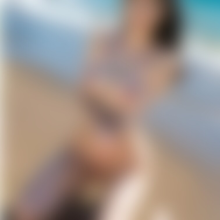 えっちなビキニ見つけちゃったよ🙈💓
これって隠れてる？
きてる意味あるのかな？笑
