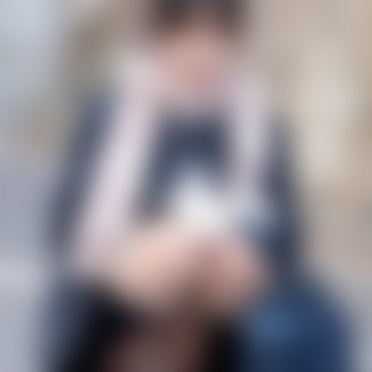 今年の1月に撮ったやつ！パンティにシミがついてないか確認してね！