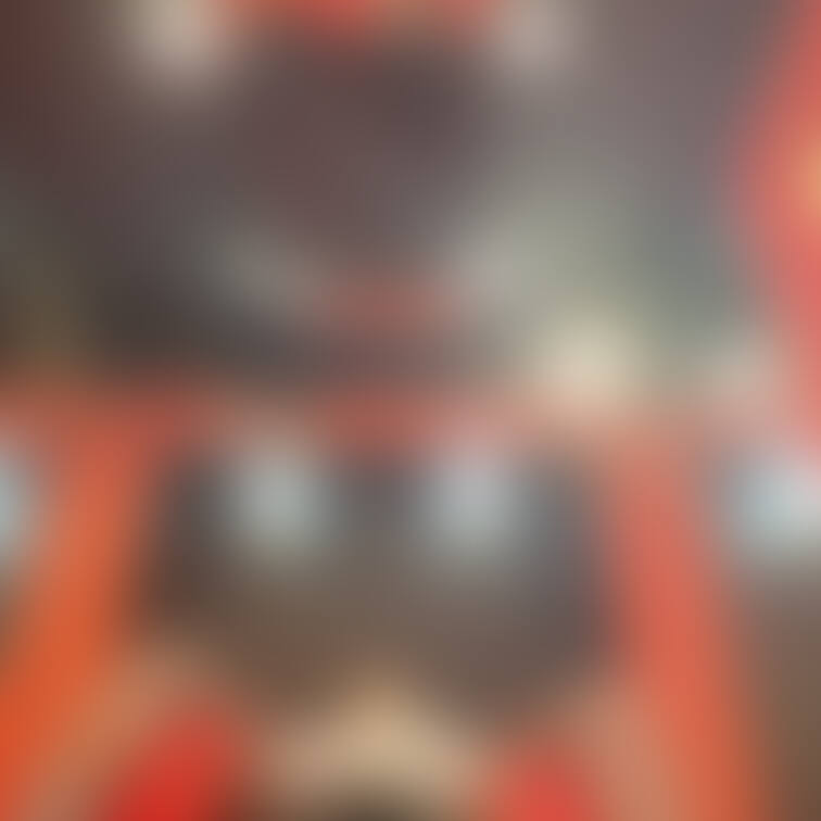 先日のSMチェアの天井にもミラーが！💦