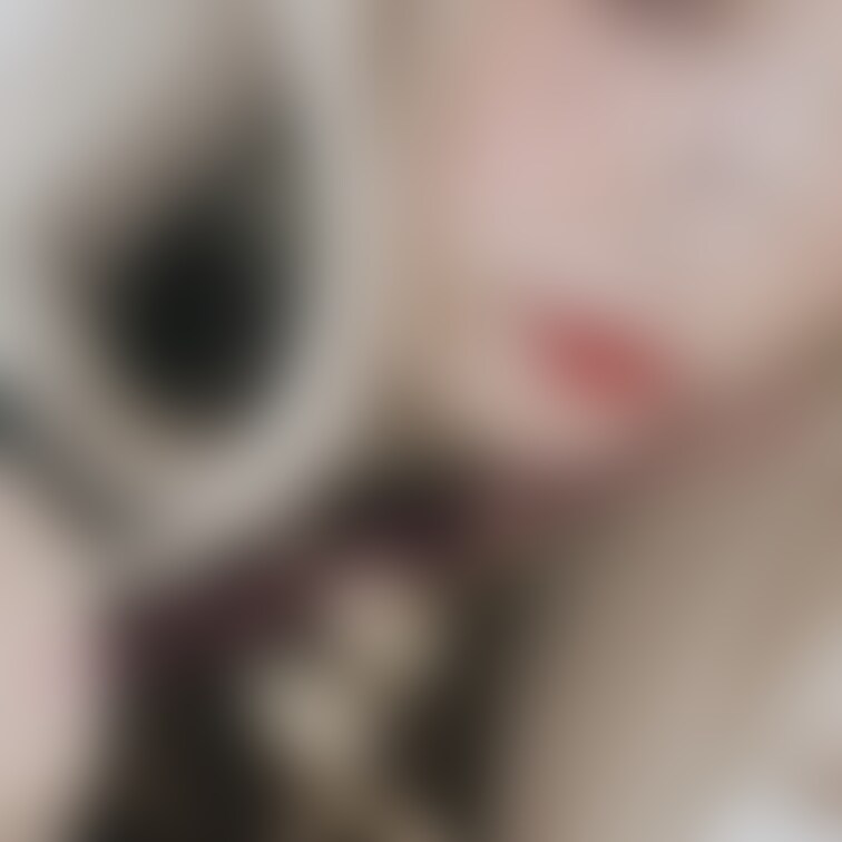 バックで突かれてるときに自撮りしてたらイき顔撮れたんだけど恥ずかしすぎてやばい😂😂😂