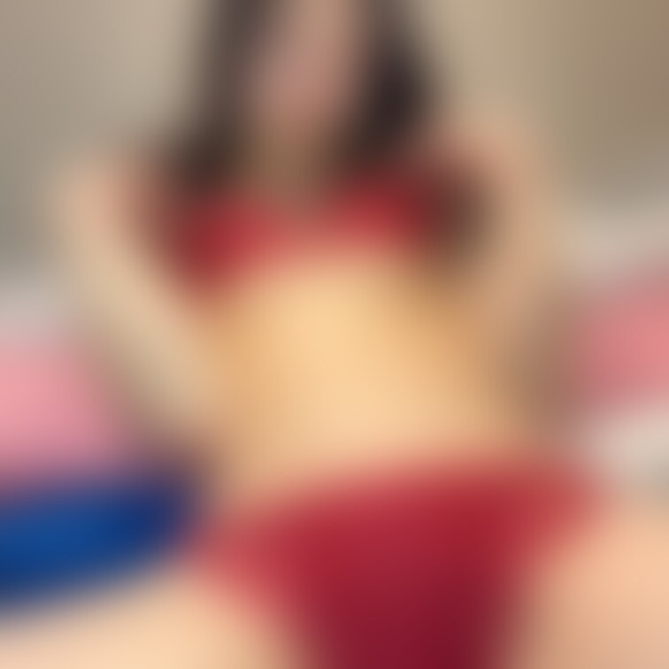 こんばんわ♡

赤い下着でこんな恥ずかしい格好して
鼻まであかくなっちゃいました。
はずかしいよ〜。🌸♡

