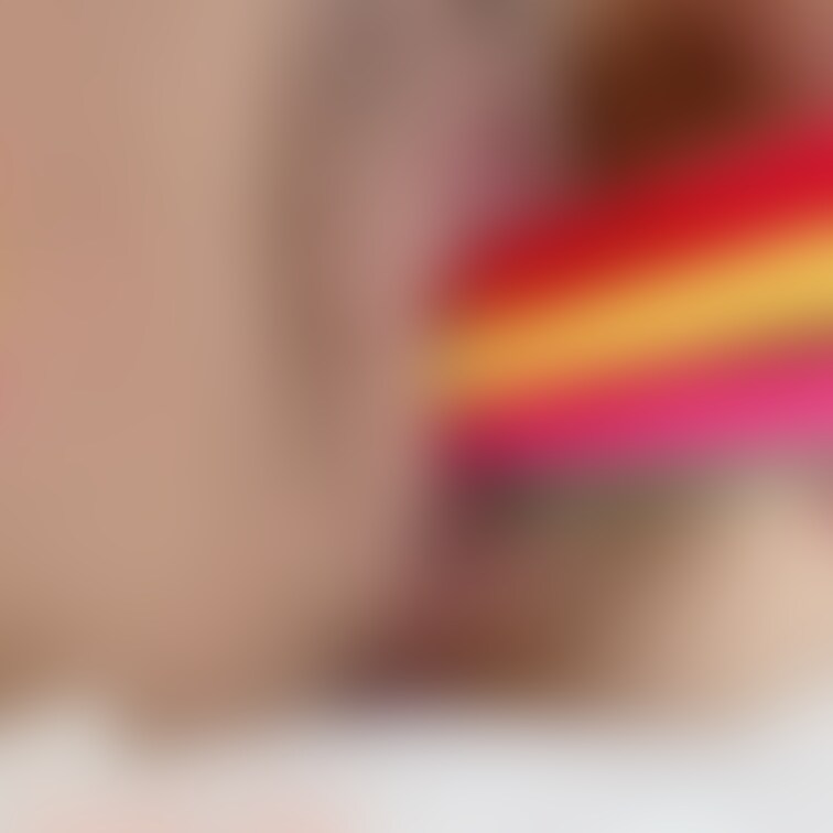 ペンをあそこに入れてるフェチ画像です。
近々変態プランで動画公開予定(｡・・｡)