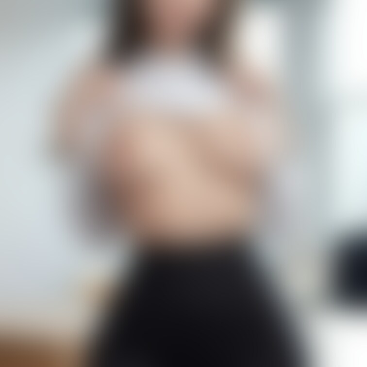 巨乳OL
※すべての登場人物は○○○生成した架空の人物で20歳以上で
※その他の風景、ロゴ、生き物、物品も含め