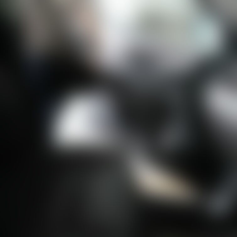 5/18撮影。ゆうちゃんの着衣尻。

追加の画像はFlickr🔒に置いてます。画像付きプランの方は声かけてね。鍵垢に
