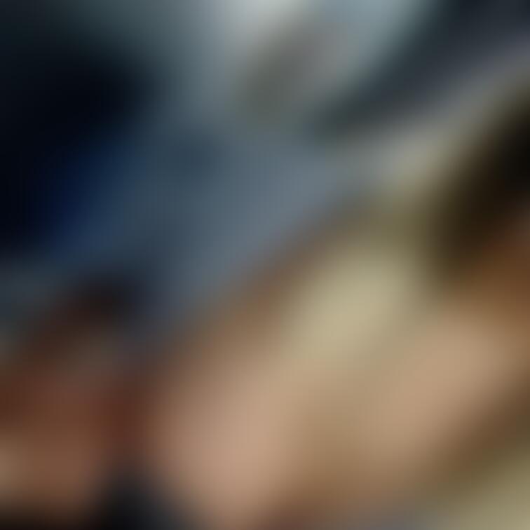 おまわりさんここにバスで乳首出してる変態がいます🥺

Twitterの更新はもう少し待っててください😢
