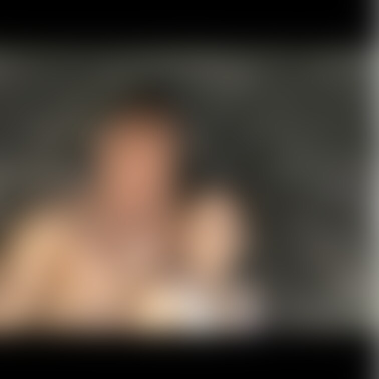 美人妻顔写真です。M旦那もいます。