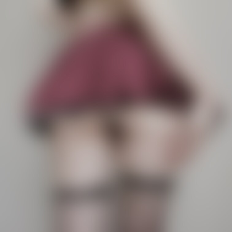 どうがんばってもおしりが隠れない🍑💦