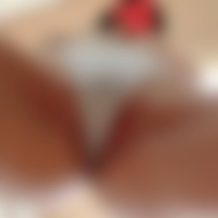 おっぱいとTバックおまたを下から…🥺✨
接写💕