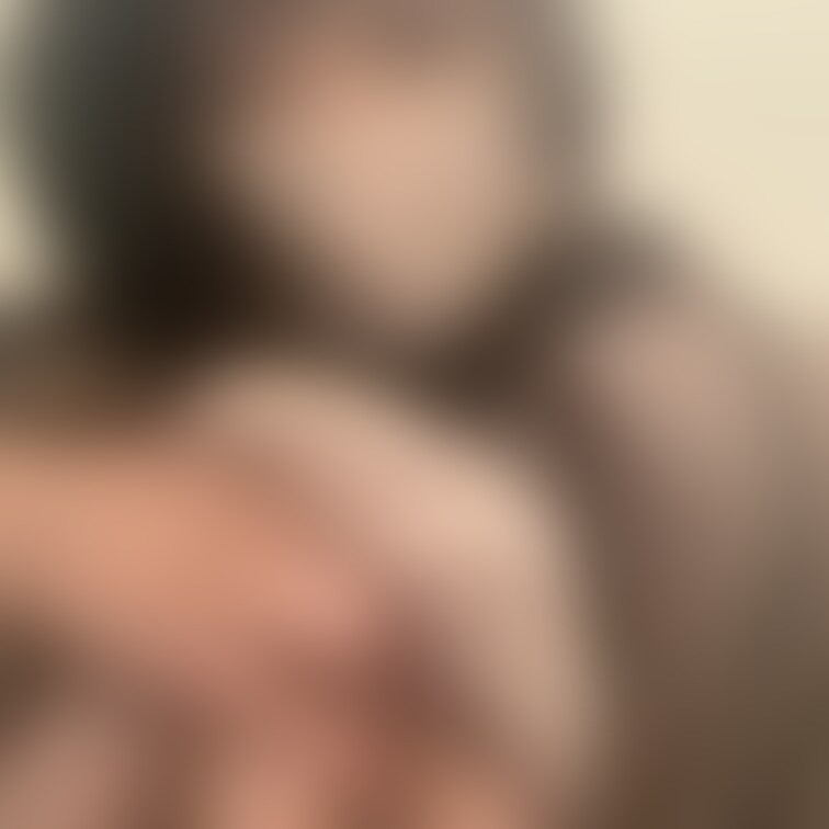 敏感な乳首見てほしくて。