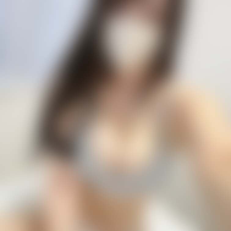 カルバンを着てみましたが胸はパツパツになってしまいました。明日からまたお仕事の方も多いかと思いますが、お互い頑張りましょ