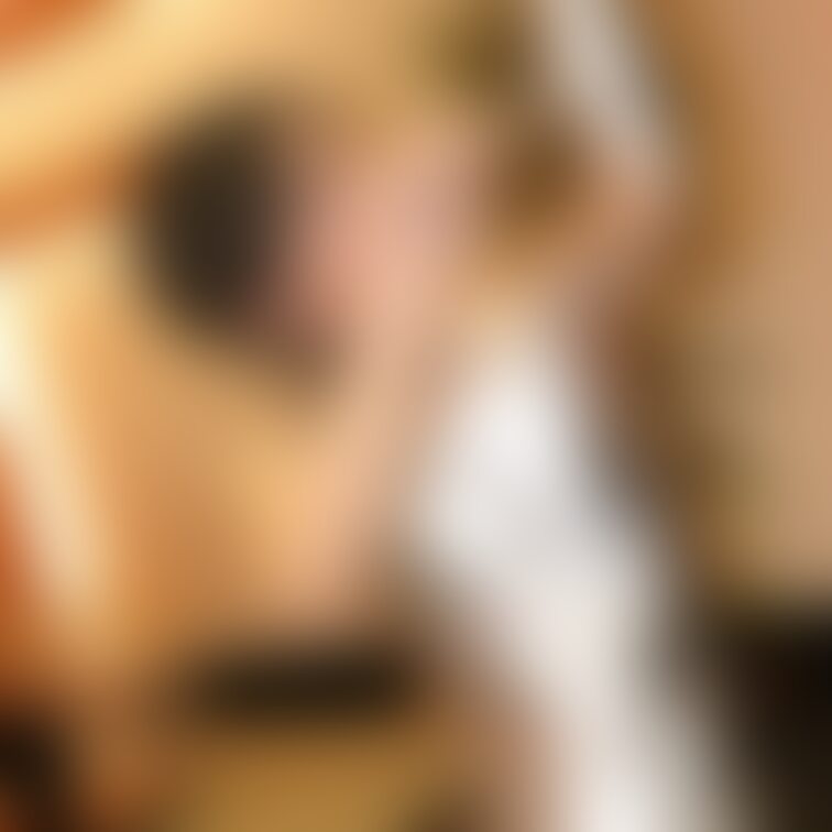 【あのイケメンモデルが銀粉体験】
イケメンビデオモデルが銀粉まみれになってくれました!銀粉を全身に塗るとやっぱり気分
