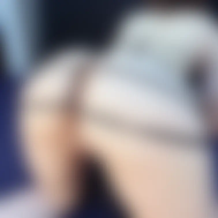 スケスケってよりヒモしかないコスです😆
お◯ン子見て欲しくって投稿しては削除され…繰り返してました😆