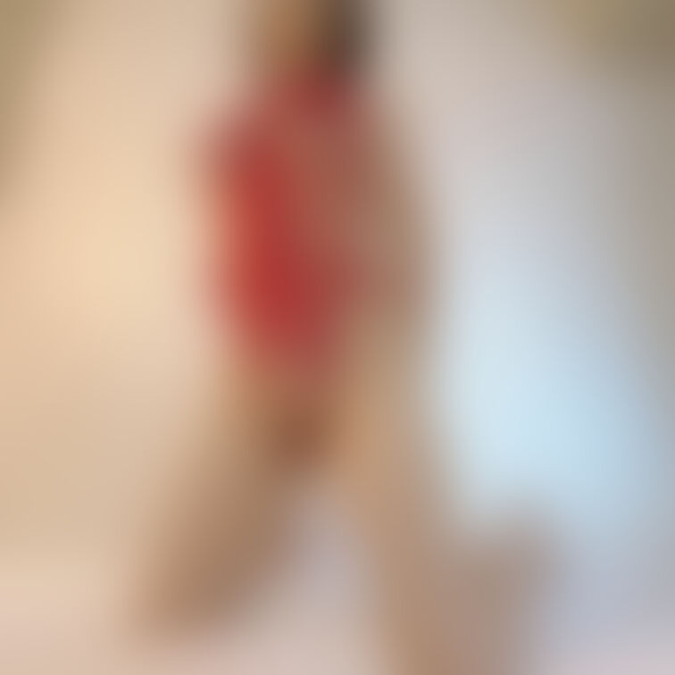 やっぱりこのコス エロいよね😍😍😍
着たまま簡単に出来ちゃう💕🤭www
このまま誰かの上に座っちゃおうかな🤭💕💕💕