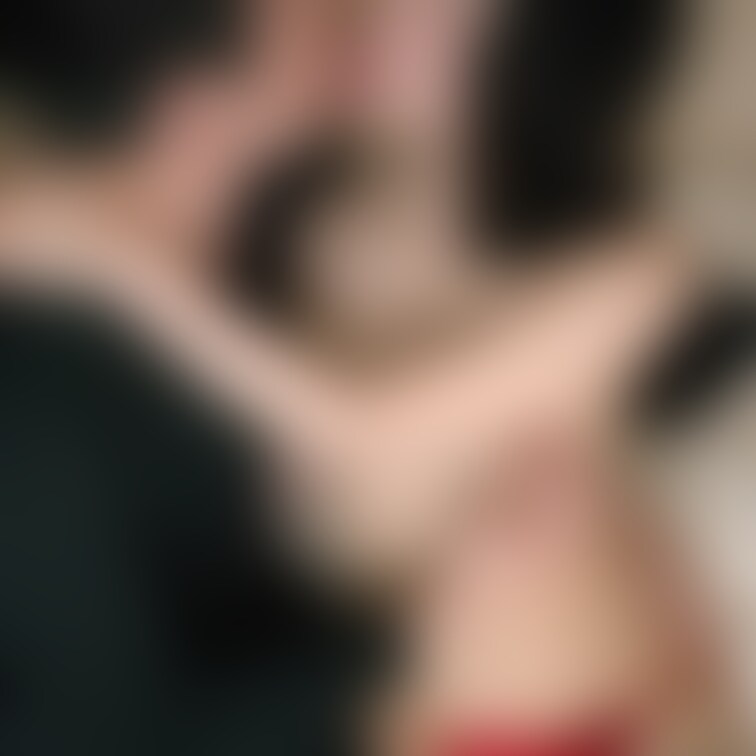 身体が熱くなってディープキスしました♥この次は会って10分もしないのに濃厚エッチ♥