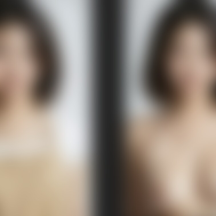 着衣と脱衣を並べた画像です。画像№580