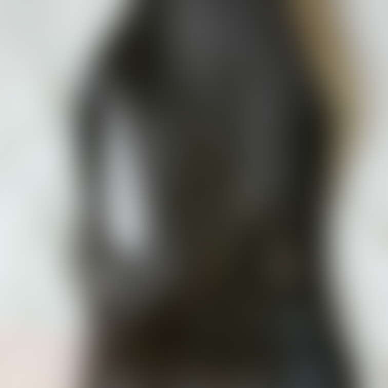 リアルOLさんの黒髪ロングヘア