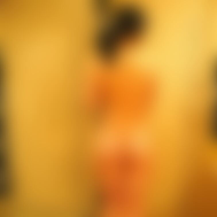 オフ会参加の一般女性をホテルに連れ出して撮ってみました。今回は好評のお尻画像です。