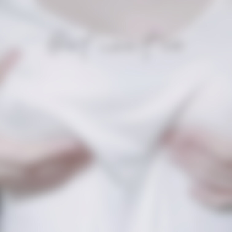 下着ぱい
【胸もみ】

暑いからお部屋では下着で過ごしてます♥何見える、、、かな？😳
白い下着だとマシュマロみた
