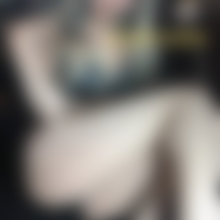 【無料プランで見れちゃう🔞❣️】

今日はドドーンと高画質ギャルを5枚お届け♡

有料プランではTwitterに
