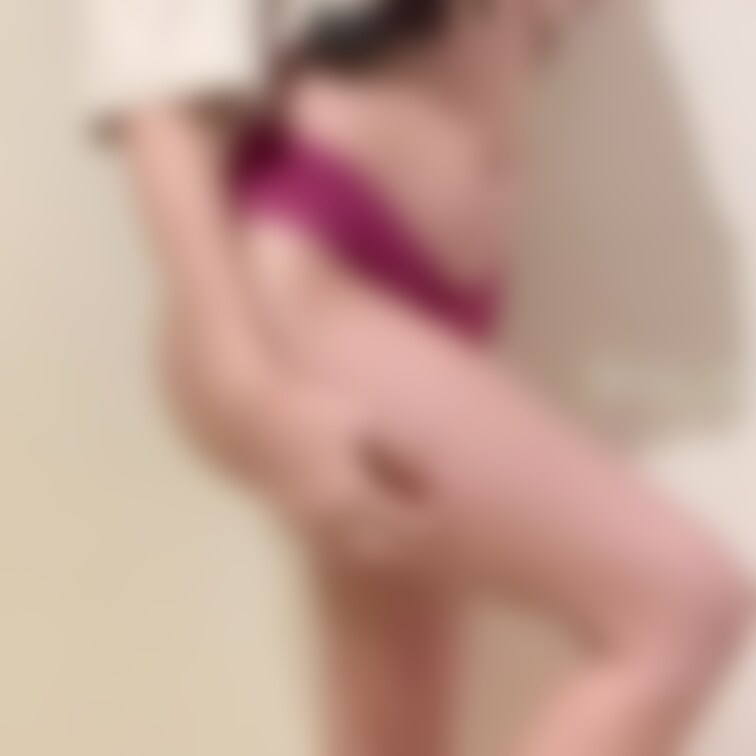【サンプル動画】

電マ押し付けまくってクネクネしちゃいました♡

立っておなにーってあんまりしないから

