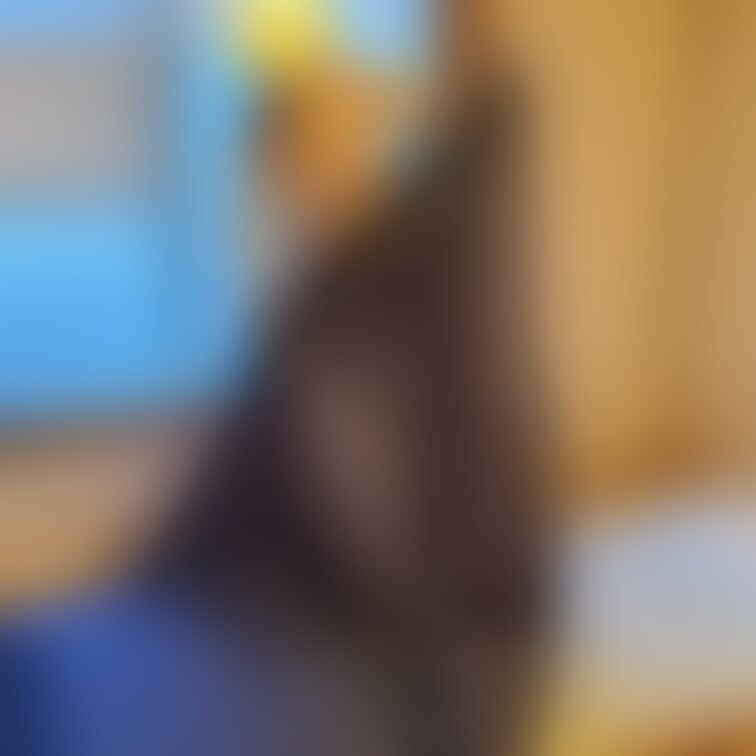 オフ会会場にて布団を敷いてます。上半身が見えてます。