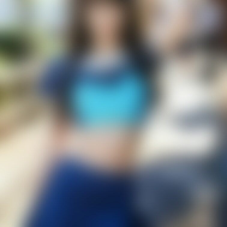 わりと暑がりで11月になっても半袖で過ごしていたんですが、 仕事でお会いする方に「寒くないんですか?」と度々聞かれるので