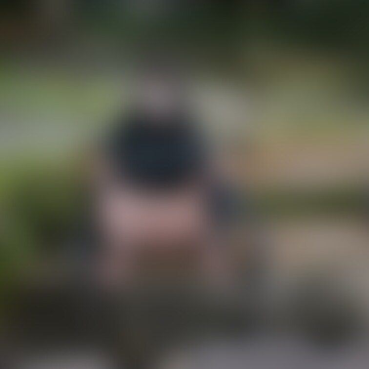 夜の公園、22時頃でした。
ギャラリー5人いました。