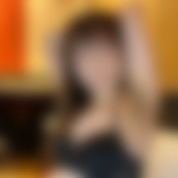 21歳の可愛い女の子。童顔なのに剛毛！
わき毛を1週間ほど処理しないでとお願いしたらこうなりました。