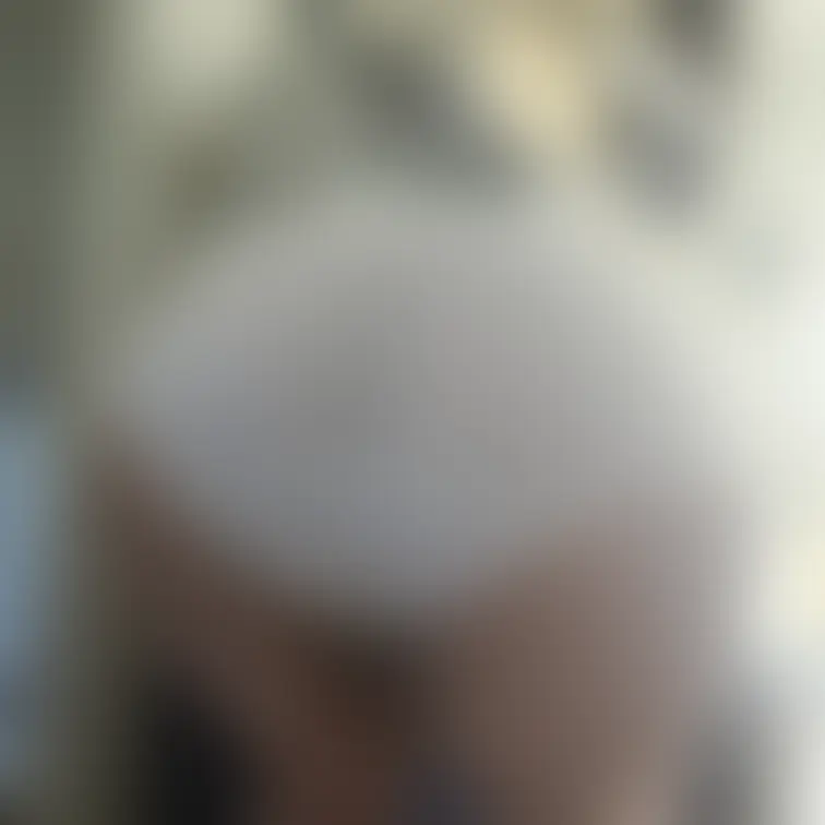 スケスケのパンツを撮ったお尻写真です。