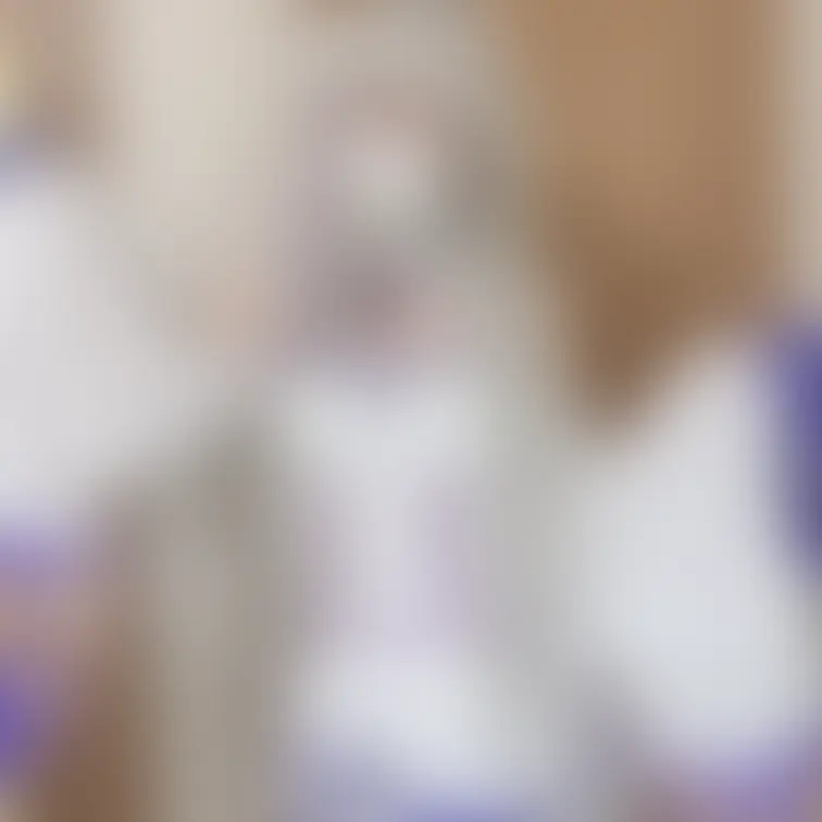 コスプレ楽しくて
また写真いっぱい撮っちゃった笑
ちょっと過激なやつも⋯💦
マスク無しも見たいですか？☺️