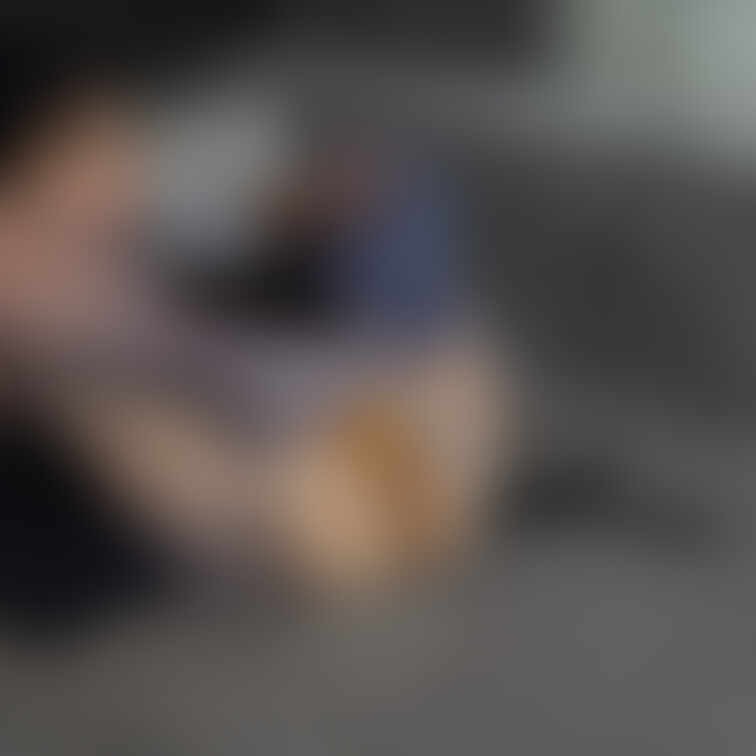 #014_KYOKO
超爆乳!!「大〇屋お○○○さんのツルツルおま〇こ」(12/28ページ)
超ド級の爆乳を持