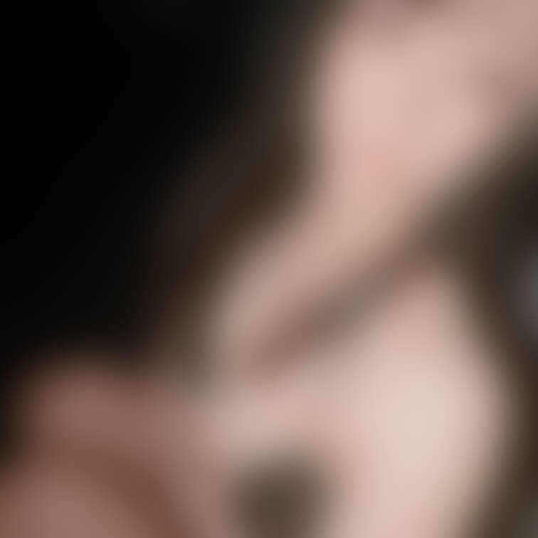 【激推しプラン限定写真投稿】
お外で撮ってみたどきどきした😭♡

※激推しプランは完全顔出ししてます♡